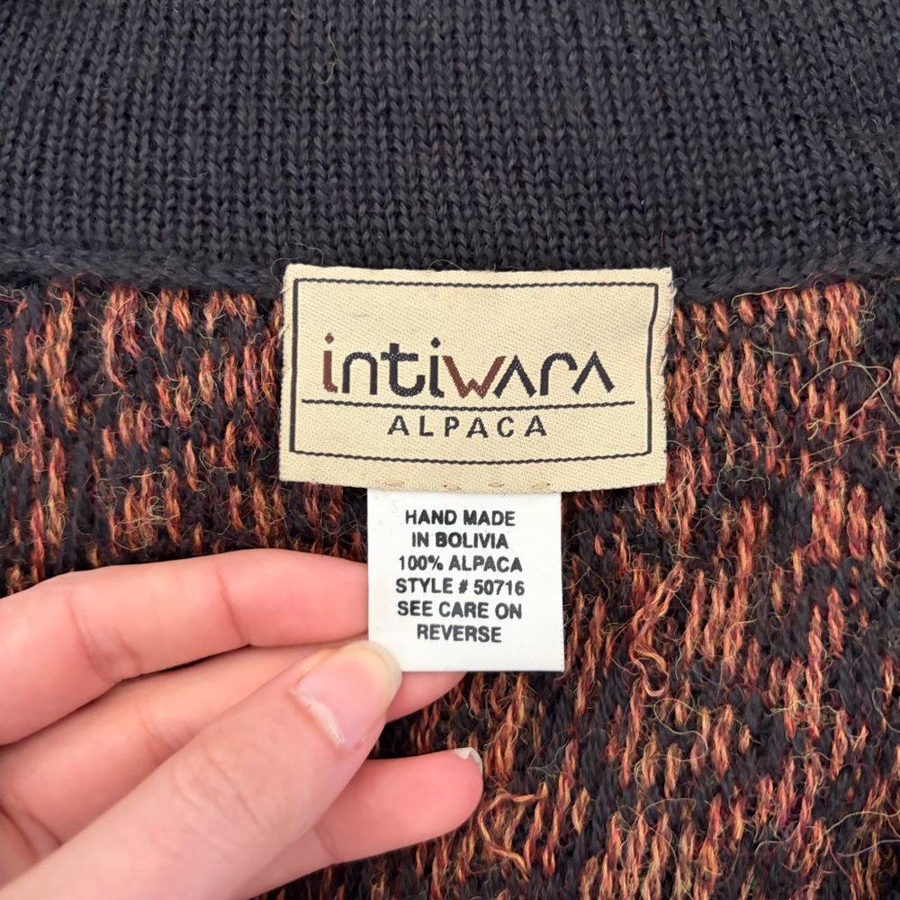 Intiwara Alpaca Poncho Shawl Aztec Nordic Cabincore - Picture 3 of 8